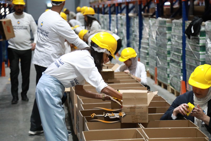 مساعدات من (تكية أم علي) إلى غزة - صور