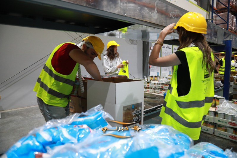 مساعدات من (تكية أم علي) إلى غزة - صور