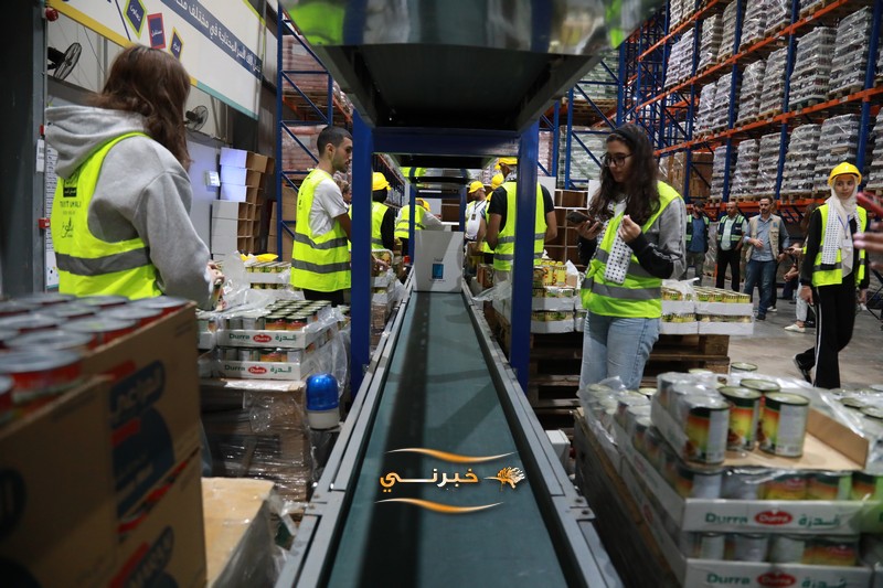 مساعدات من (تكية أم علي) إلى غزة - صور