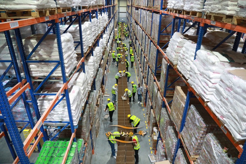 مساعدات من (تكية أم علي) إلى غزة - صور