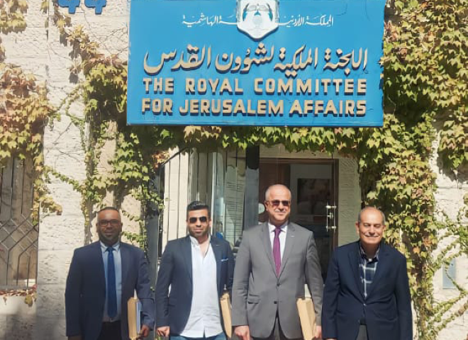 عمادة شؤون الطلبة في عمان العربية تزور اللجنة الملكية لشؤون القدس