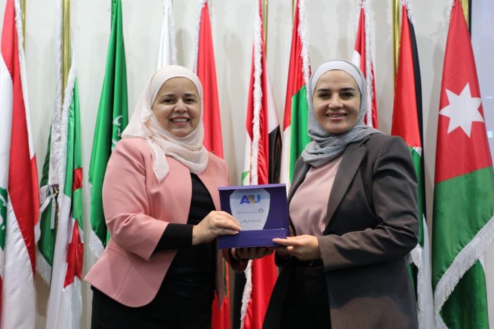 يوم توعوي حول سرطان الثدي في (عمان العربية)