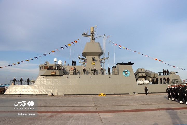 المدمرة (ديلمان) تنضم للأسطول الإيراني - صور