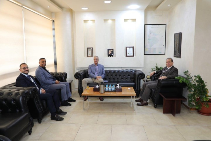 جامعة عمان العربية و iPARK / الجمعية العلمية الملكية توقعان مذكرة تفاهم