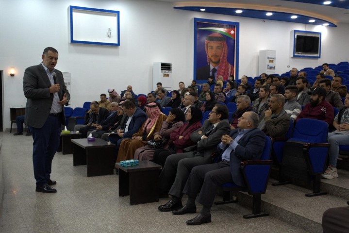 الأمانة العامة لحزب إرادة تلتقي بأعضاء الهيئة العامة في محافظة المفرق…صور  