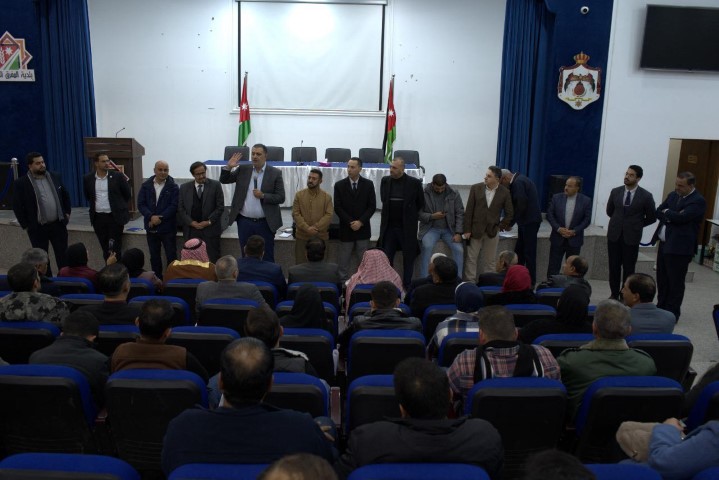 الأمانة العامة لحزب إرادة تلتقي بأعضاء الهيئة العامة في محافظة المفرق…صور  