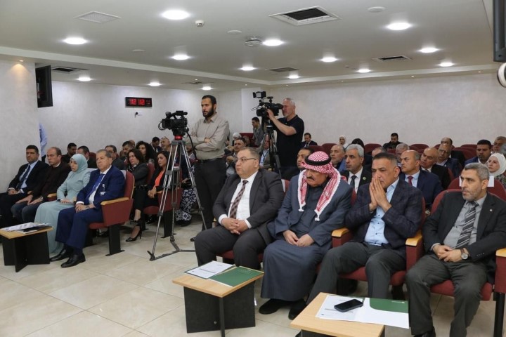 الضمان: منح دراسية كاملة وجزئية لأبناء المتقاعدين