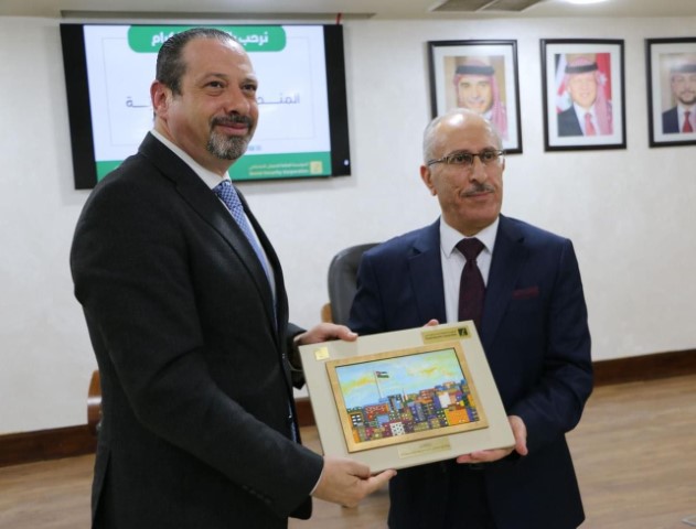 الضمان: منح دراسية كاملة وجزئية لأبناء المتقاعدين