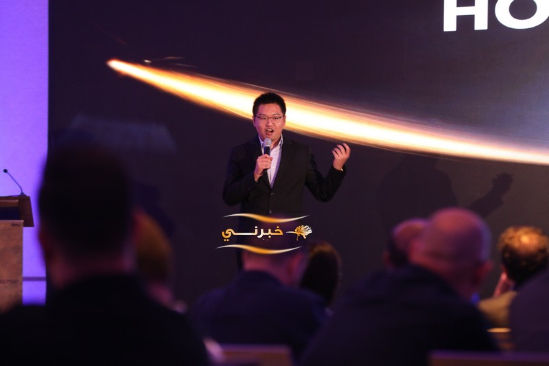 اطلاق هاتف HONOR الجديد 