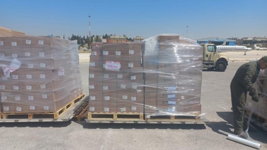 الجيش يرسل طائرة مساعدات طبية وإغاثية للبنان