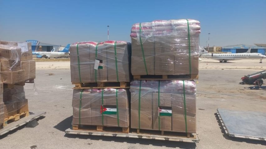 الجيش يرسل طائرة مساعدات طبية وإغاثية للبنان
