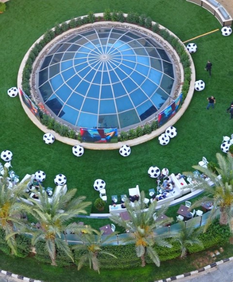 إفتتاح مميز للسبورت لاونج الخارجي في فندق الرويال عمان