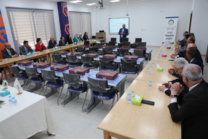 افتتاح محطة طلال أبو غزاله للمعرفة في جامعة عمان العربية وتوقيع اتفاقيات ثنائية