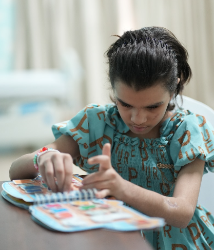 بين هيلين وآن الأمريكيتين ورهف الفلسطينية وليلى الإماراتية.. التاريخ يعيد نفسه