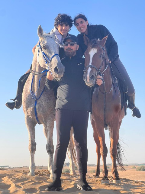 نور ابنة رجل الاعمال زايد البداد تتألق في حفل خطوبتها على رجل الأعمال عبد المحسن الصغير في عمان.