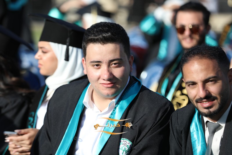 جامعة الزيتونة تحتفل بتخريج الفوج الثامن والعشرين للفصل الدراسي الثاني.