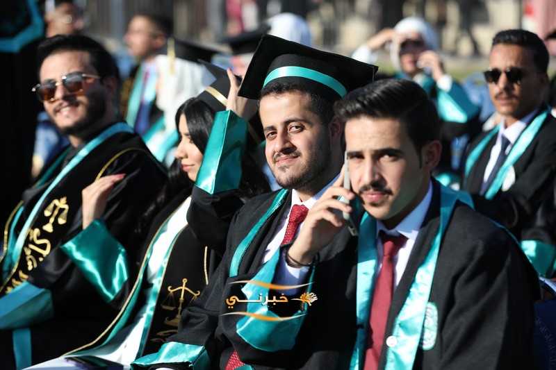 جامعة الزيتونة تحتفل بتخريج الفوج الثامن والعشرين للفصل الدراسي الثاني.