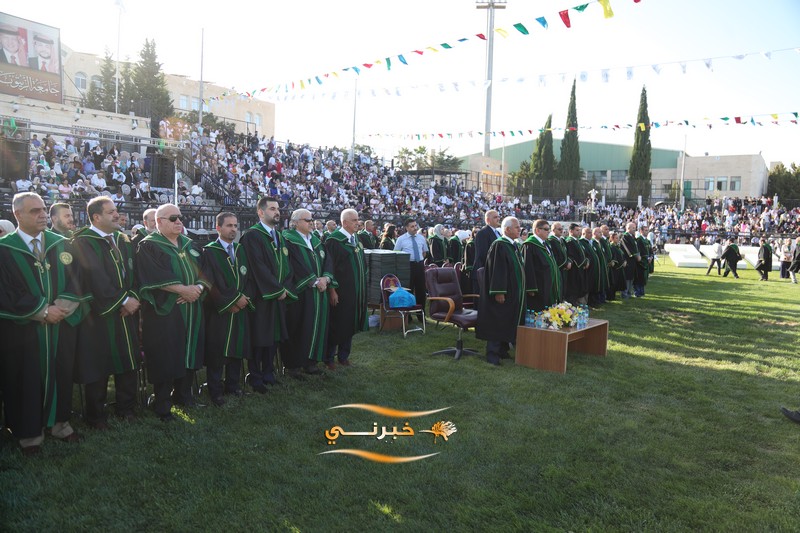 جامعة الزيتونة تحتفل بتخريج الفوج الثامن والعشرين للفصل الدراسي الثاني.
