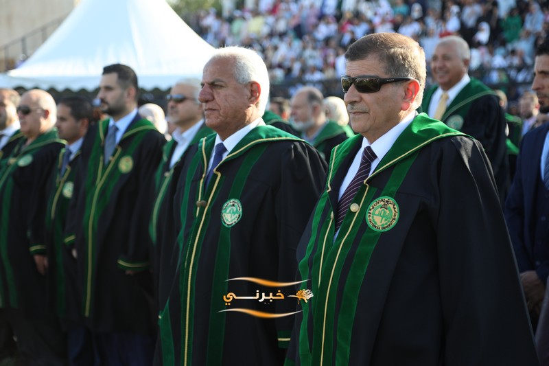 جامعة الزيتونة تحتفل بتخريج الفوج الثامن والعشرين للفصل الدراسي الثاني.
