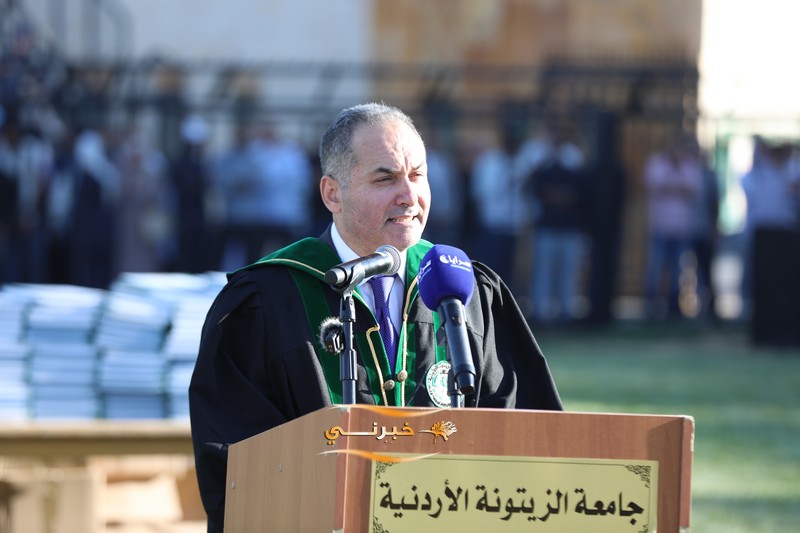 جامعة الزيتونة تحتفل بتخريج الفوج الثامن والعشرين للفصل الدراسي الثاني.