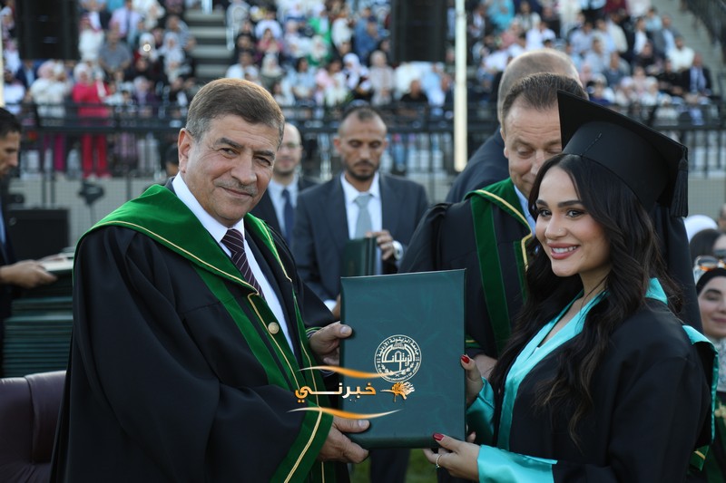 جامعة الزيتونة تحتفل بتخريج الفوج الثامن والعشرين للفصل الدراسي الثاني.