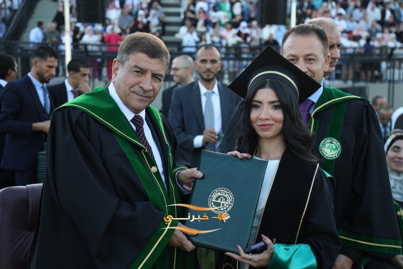 جامعة الزيتونة تحتفل بتخريج الفوج الثامن والعشرين للفصل الدراسي الثاني.