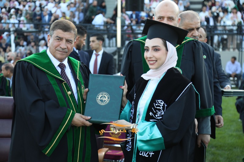 جامعة الزيتونة تحتفل بتخريج الفوج الثامن والعشرين للفصل الدراسي الثاني.