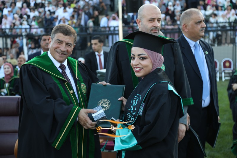 جامعة الزيتونة تحتفل بتخريج الفوج الثامن والعشرين للفصل الدراسي الثاني.