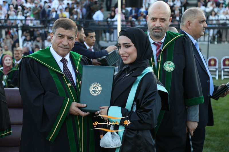 جامعة الزيتونة تحتفل بتخريج الفوج الثامن والعشرين للفصل الدراسي الثاني.