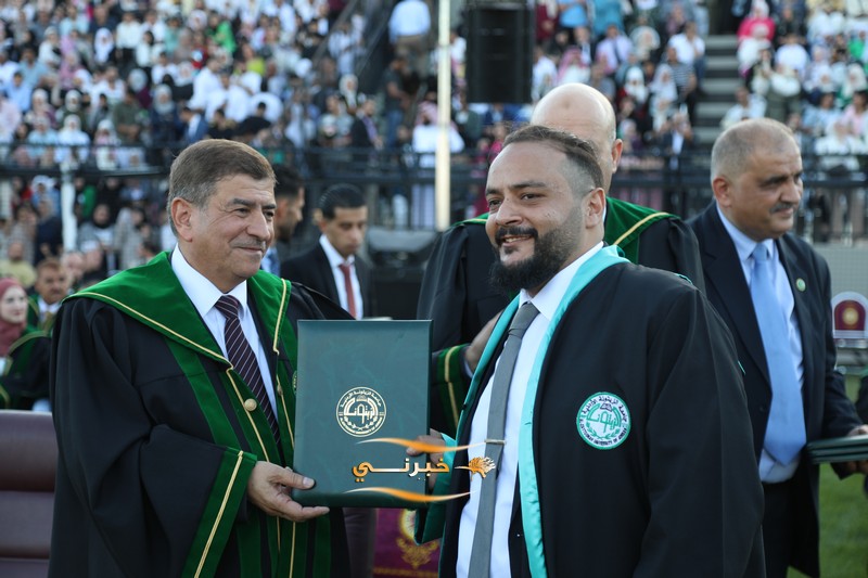 جامعة الزيتونة تحتفل بتخريج الفوج الثامن والعشرين للفصل الدراسي الثاني.