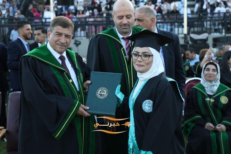 جامعة الزيتونة تحتفل بتخريج الفوج الثامن والعشرين للفصل الدراسي الثاني.