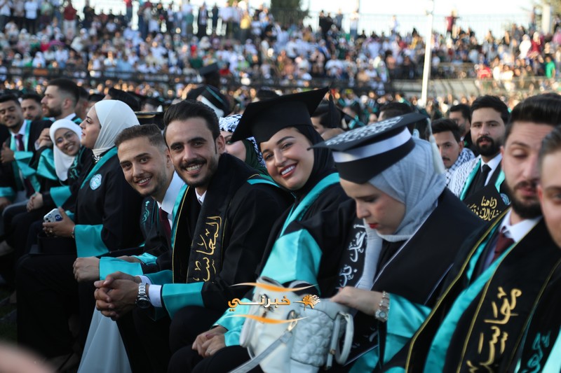 جامعة الزيتونة تحتفل بتخريج الفوج الثامن والعشرين للفصل الدراسي الثاني.