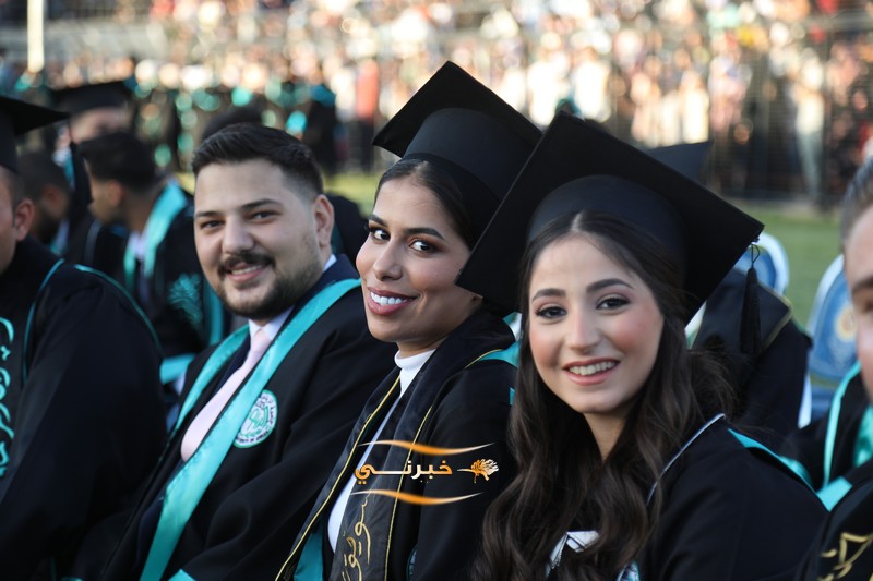 جامعة الزيتونة تحتفل بتخريج الفوج الثامن والعشرين للفصل الدراسي الثاني.