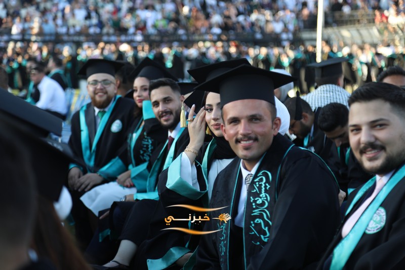 جامعة الزيتونة تحتفل بتخريج الفوج الثامن والعشرين للفصل الدراسي الثاني.