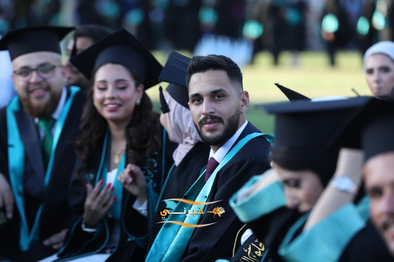 جامعة الزيتونة تحتفل بتخريج الفوج الثامن والعشرين للفصل الدراسي الثاني.