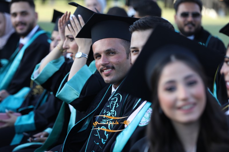 جامعة الزيتونة تحتفل بتخريج الفوج الثامن والعشرين للفصل الدراسي الثاني.