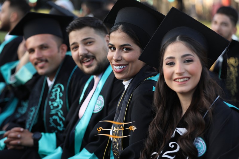 جامعة الزيتونة تحتفل بتخريج الفوج الثامن والعشرين للفصل الدراسي الثاني.