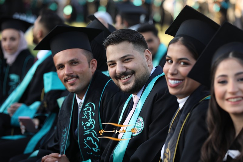 جامعة الزيتونة تحتفل بتخريج الفوج الثامن والعشرين للفصل الدراسي الثاني.