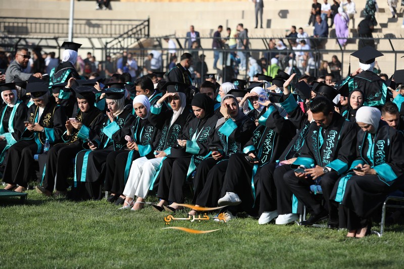 جامعة الزيتونة تحتفل بتخريج الفوج الثامن والعشرين للفصل الدراسي الثاني.