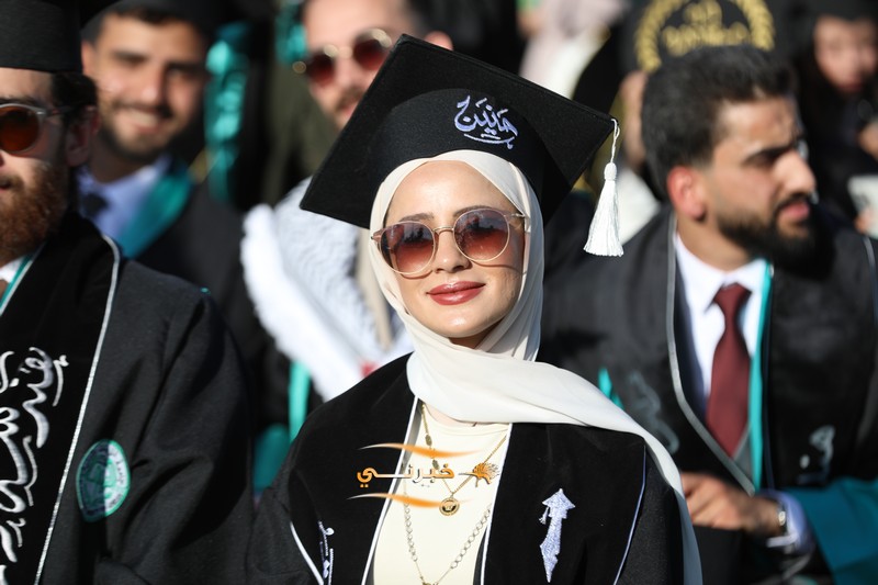 جامعة الزيتونة تحتفل بتخريج الفوج الثامن والعشرين للفصل الدراسي الثاني.