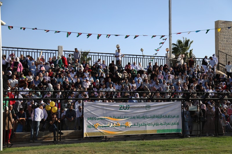 جامعة الزيتونة تحتفل بتخريج الفوج الثامن والعشرين للفصل الدراسي الثاني.
