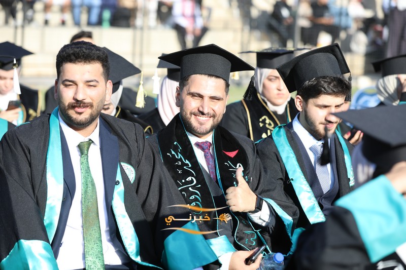 جامعة الزيتونة تحتفل بتخريج الفوج الثامن والعشرين للفصل الدراسي الثاني.