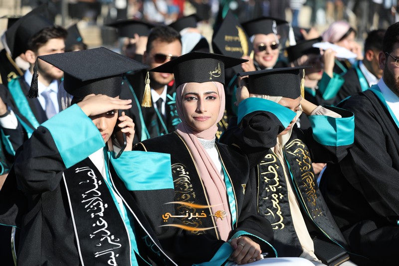 جامعة الزيتونة تحتفل بتخريج الفوج الثامن والعشرين للفصل الدراسي الثاني.