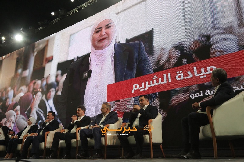 بحضور أكثر من 10 آلاف.. قائمة نمو تطلق قائمتها في أبرز وأكبر تجمع سياسي بعمان