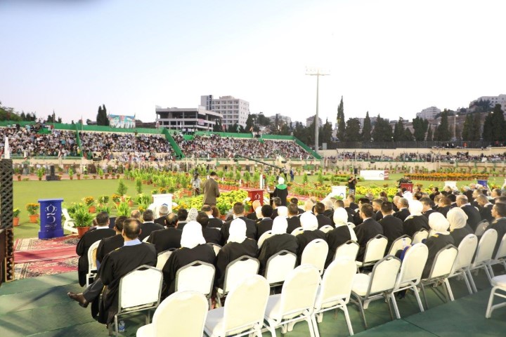 الجازي يرعى حفل تخريج فوج اليوبيل الفضي لجامعة عمان العربية