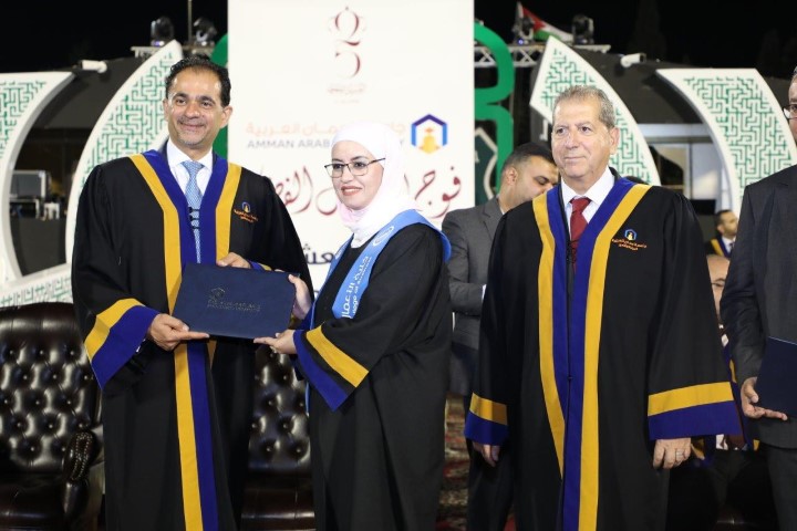 الجازي يرعى حفل تخريج فوج اليوبيل الفضي لجامعة عمان العربية