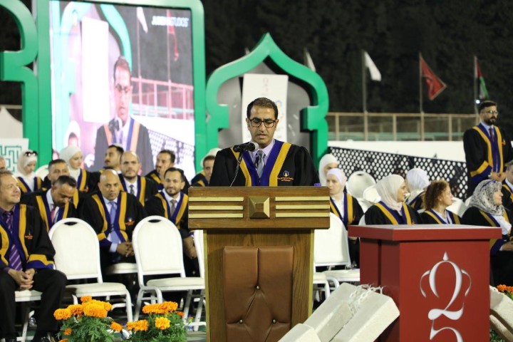 الجازي يرعى حفل تخريج فوج اليوبيل الفضي لجامعة عمان العربية