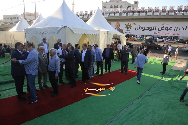 المرشح علاء الدين الوحوش يفتتح مقره الانتخابي في عمان
