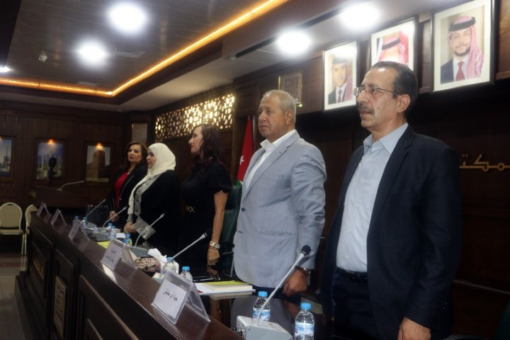 فوز أبو سنينة تطلق مجموعتها القصصية 'سجون خاصة