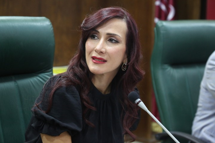 فوز أبو سنينة تطلق مجموعتها القصصية 'سجون خاصة